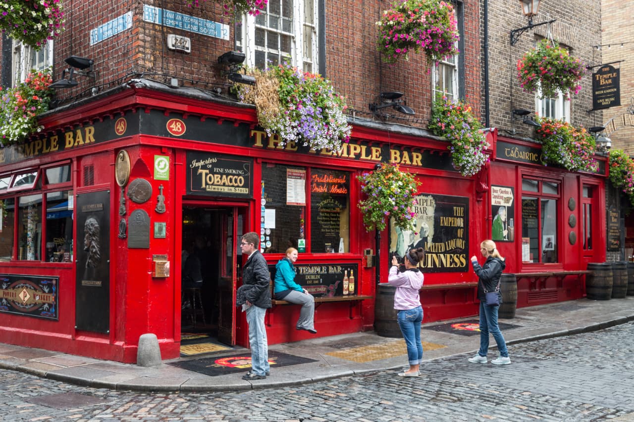 Ireland's Minimum Wage: Comprehensive Guide to Rates and Impacts